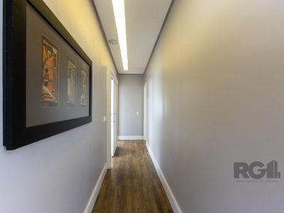 Casa à venda com 380m², 4 quartos, 4 suítes, 3 vagas no bairro Ipanema em Porto Alegre - Foto 40