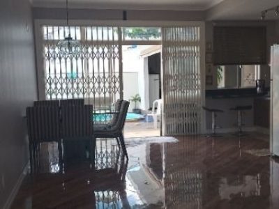 Casa à venda com 190m², 3 quartos, 3 suítes, 3 vagas no bairro Cristal em Porto Alegre - Foto 12