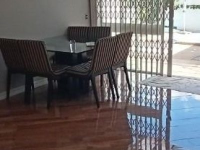 Casa à venda com 190m², 3 quartos, 3 suítes, 3 vagas no bairro Cristal em Porto Alegre - Foto 16