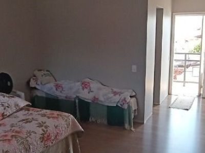 Casa à venda com 190m², 3 quartos, 3 suítes, 3 vagas no bairro Cristal em Porto Alegre - Foto 21