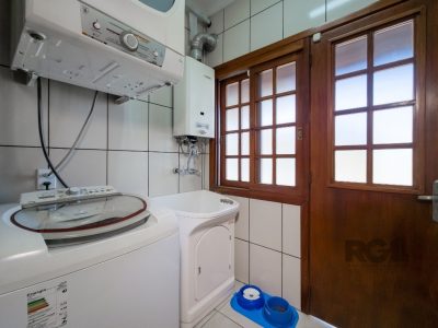 Casa à venda com 260m², 4 quartos, 2 suítes, 3 vagas no bairro Glória em Porto Alegre - Foto 23