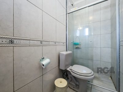 Casa à venda com 260m², 4 quartos, 2 suítes, 3 vagas no bairro Glória em Porto Alegre - Foto 28