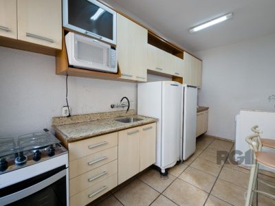 Casa à venda com 260m², 4 quartos, 2 suítes, 3 vagas no bairro Glória em Porto Alegre - Foto 53