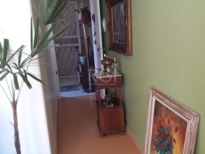 Apartamento à venda com 95m², 3 quartos, 1 vaga no bairro Higienópolis em Porto Alegre - Foto 2