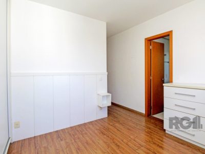 Apartamento à venda com 72m², 2 quartos, 1 suíte, 2 vagas no bairro Menino Deus em Porto Alegre - Foto 5