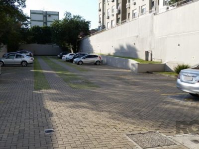 Apartamento à venda com 61m², 2 quartos, 1 suíte, 1 vaga no bairro Tristeza em Porto Alegre - Foto 16