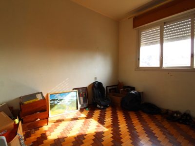 Casa à venda com 240m², 4 quartos, 1 suíte, 3 vagas no bairro Partenon em Porto Alegre - Foto 21