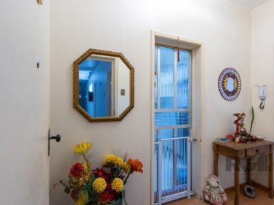 Apartamento à venda com 109m², 3 quartos no bairro Santana em Porto Alegre - Foto 2