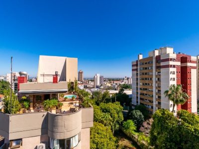 Cobertura à venda com 249m², 3 quartos, 1 suíte, 2 vagas no bairro Menino Deus em Porto Alegre - Foto 13