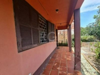 Casa à venda com 75m², 2 quartos no bairro Tristeza em Porto Alegre - Foto 2