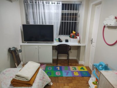 Apartamento à venda com 72m², 3 quartos, 1 suíte, 3 vagas no bairro Higienópolis em Porto Alegre - Foto 10