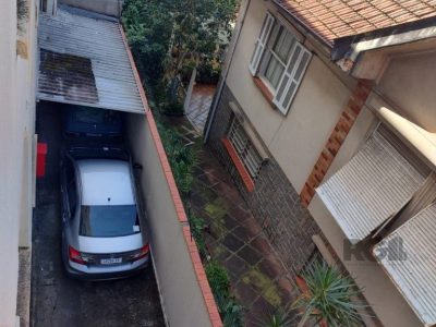 Apartamento à venda com 72m², 3 quartos, 1 suíte, 3 vagas no bairro Higienópolis em Porto Alegre - Foto 12