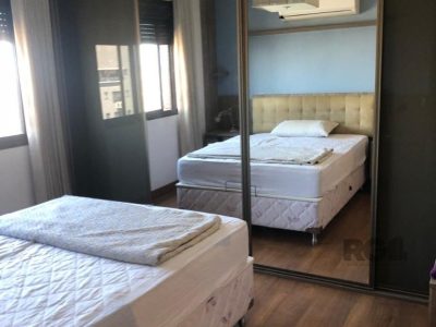 Apartamento à venda com 87m², 2 quartos, 1 suíte, 2 vagas no bairro Rio Branco em Porto Alegre - Foto 4