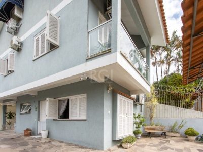 Casa Condominio à venda com 150m², 3 quartos, 1 suíte, 2 vagas no bairro Tristeza em Porto Alegre - Foto 2