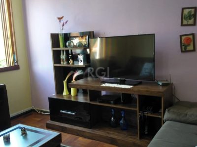 Apartamento à venda com 74m², 2 quartos, 1 vaga no bairro Partenon em Porto Alegre - Foto 4