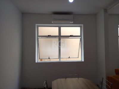 Apartamento à venda com 76m², 3 quartos, 1 vaga no bairro Petrópolis em Porto Alegre - Foto 13