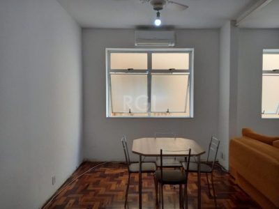 Apartamento à venda com 76m², 3 quartos, 1 vaga no bairro Petrópolis em Porto Alegre - Foto 5