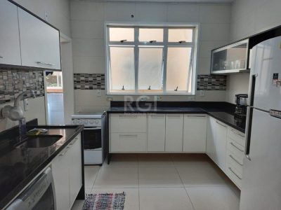 Apartamento à venda com 76m², 3 quartos, 1 vaga no bairro Petrópolis em Porto Alegre - Foto 12