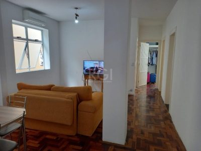 Apartamento à venda com 76m², 3 quartos, 1 vaga no bairro Petrópolis em Porto Alegre - Foto 3