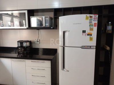 Apartamento à venda com 76m², 3 quartos, 1 vaga no bairro Petrópolis em Porto Alegre - Foto 11