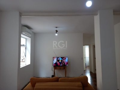 Apartamento à venda com 76m², 3 quartos, 1 vaga no bairro Petrópolis em Porto Alegre - Foto 4