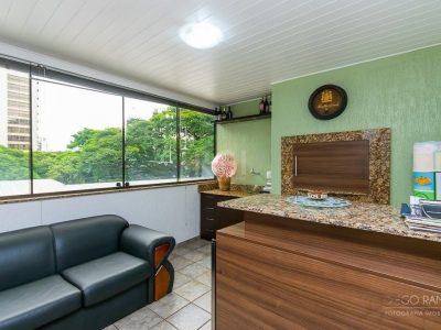 Apartamento à venda com 133m², 3 quartos, 1 suíte, 2 vagas no bairro Bela Vista em Porto Alegre - Foto 15