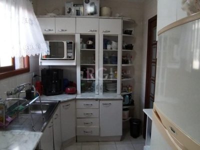 Apartamento à venda com 66m², 2 quartos, 1 vaga no bairro Jardim Itu em Porto Alegre - Foto 2