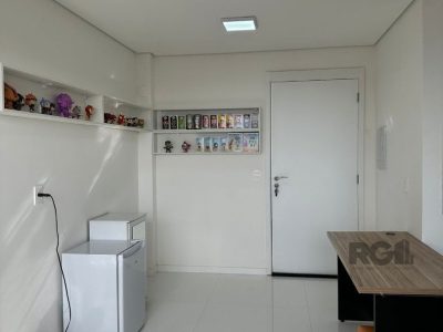 Apartamento à venda com 56m², 2 quartos, 1 suíte, 1 vaga no bairro Passo d'Areia em Porto Alegre - Foto 5