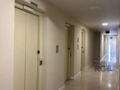 Apartamento à venda com 56m², 2 quartos, 1 suíte, 1 vaga no bairro Passo d'Areia em Porto Alegre - Foto 30