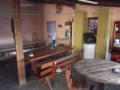 Casa à venda com 200m², 3 quartos, 1 suíte, 3 vagas no bairro Medianeira em Porto Alegre - Foto 15