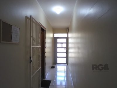 Apartamento à venda com 57m², 2 quartos no bairro Santa Cecília em Porto Alegre - Foto 2