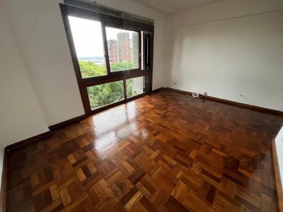 Apartamento à venda com 159m², 3 quartos, 1 suíte, 2 vagas no bairro Moinhos de Vento em Porto Alegre - Foto 7