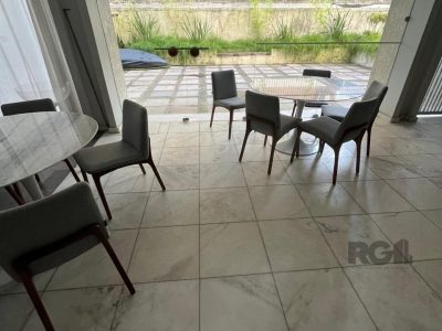 Apartamento à venda com 159m², 3 quartos, 1 suíte, 2 vagas no bairro Moinhos de Vento em Porto Alegre - Foto 28