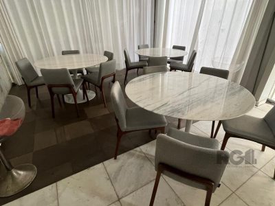 Apartamento à venda com 159m², 3 quartos, 1 suíte, 2 vagas no bairro Moinhos de Vento em Porto Alegre - Foto 30