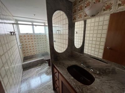 Apartamento à venda com 159m², 3 quartos, 1 suíte, 2 vagas no bairro Moinhos de Vento em Porto Alegre - Foto 16