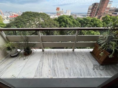 Apartamento à venda com 159m², 3 quartos, 1 suíte, 2 vagas no bairro Moinhos de Vento em Porto Alegre - Foto 32