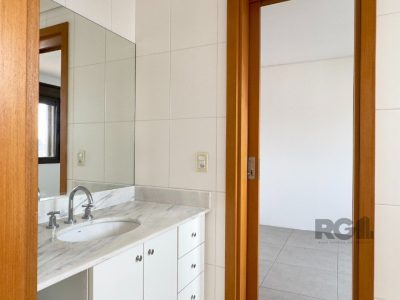 Apartamento à venda com 138m², 3 quartos, 3 suítes, 2 vagas no bairro Auxiliadora em Porto Alegre - Foto 31