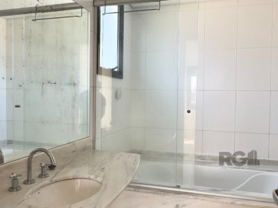 Apartamento à venda com 138m², 3 quartos, 3 suítes, 2 vagas no bairro Auxiliadora em Porto Alegre - Foto 24