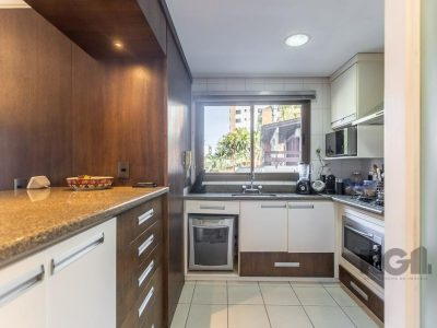 Apartamento à venda com 101m², 2 quartos, 2 vagas no bairro Bela Vista em Porto Alegre - Foto 4