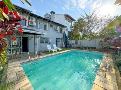 Casa à venda com 260m², 3 quartos, 1 suíte, 4 vagas no bairro Ipanema em Porto Alegre - Foto 18