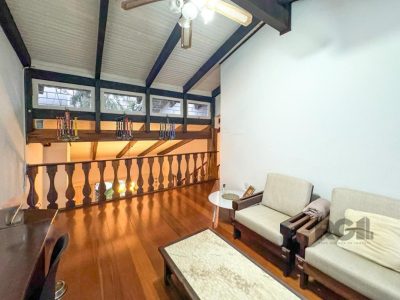 Casa à venda com 260m², 3 quartos, 1 suíte, 4 vagas no bairro Ipanema em Porto Alegre - Foto 30