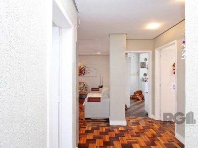 Apartamento à venda com 91m², 3 quartos no bairro Petrópolis em Porto Alegre - Foto 3