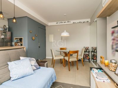 Apartamento à venda com 55m², 2 quartos, 1 suíte, 1 vaga no bairro Medianeira em Porto Alegre - Foto 3