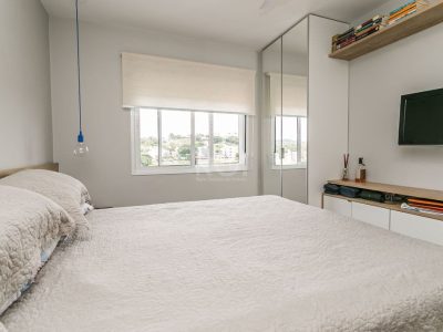 Apartamento à venda com 55m², 2 quartos, 1 suíte, 1 vaga no bairro Medianeira em Porto Alegre - Foto 6