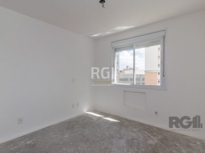 Apartamento à venda com 82m², 3 quartos, 1 suíte, 1 vaga no bairro Passo d'Areia em Porto Alegre - Foto 4