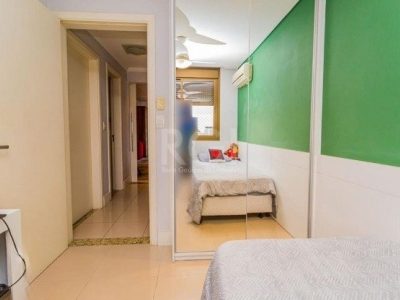 Apartamento à venda com 94m², 3 quartos, 1 suíte, 4 vagas no bairro Cristo Redentor em Porto Alegre - Foto 18