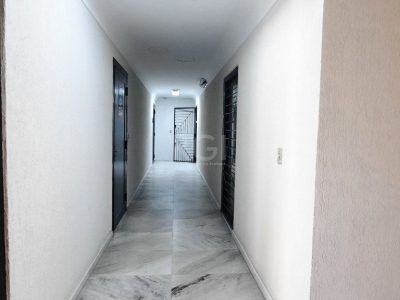 Conjunto/Sala à venda com 57m² no bairro Centro Histórico em Porto Alegre - Foto 21