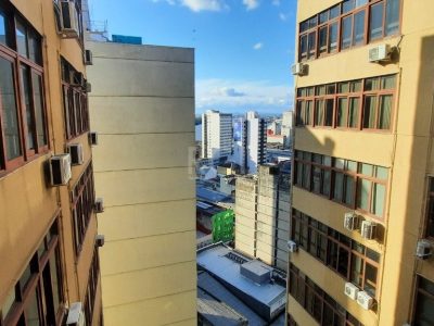 Conjunto/Sala à venda com 57m² no bairro Centro Histórico em Porto Alegre - Foto 25