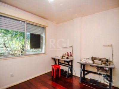 Apartamento à venda com 77m², 2 quartos, 1 vaga no bairro São João em Porto Alegre - Foto 9