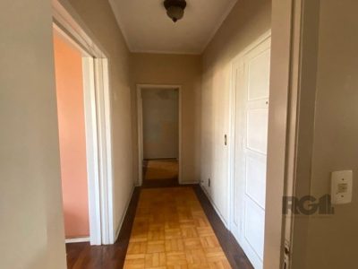 Apartamento à venda com 160m², 3 quartos, 1 suíte, 1 vaga no bairro Independência em Porto Alegre - Foto 9